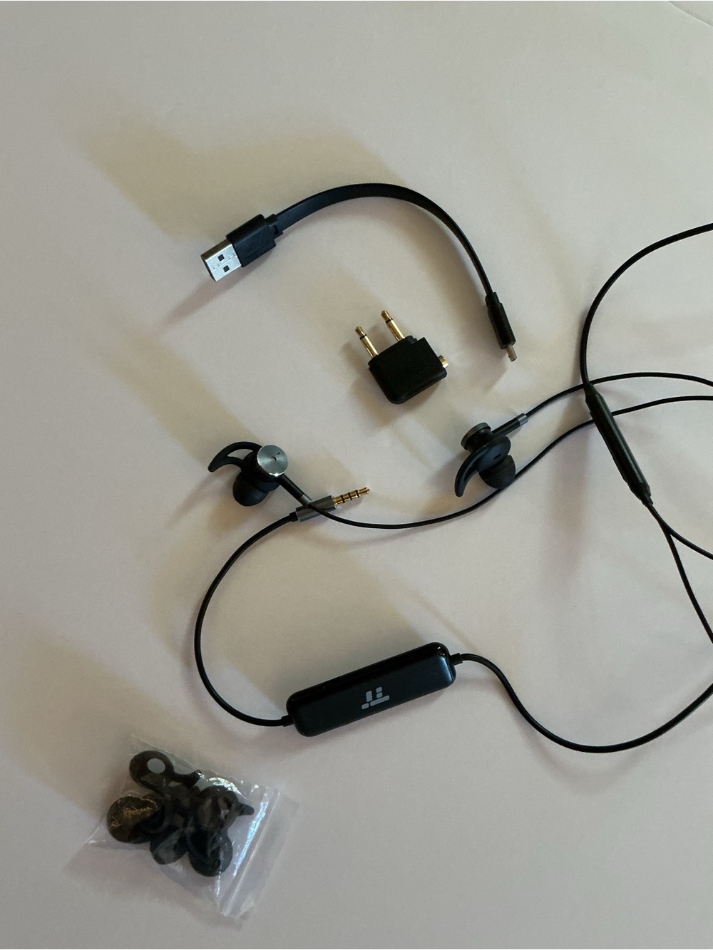 TaoTronics Earbuds Actice Noise Cancelling Headphones NWOB Wired Jack connection